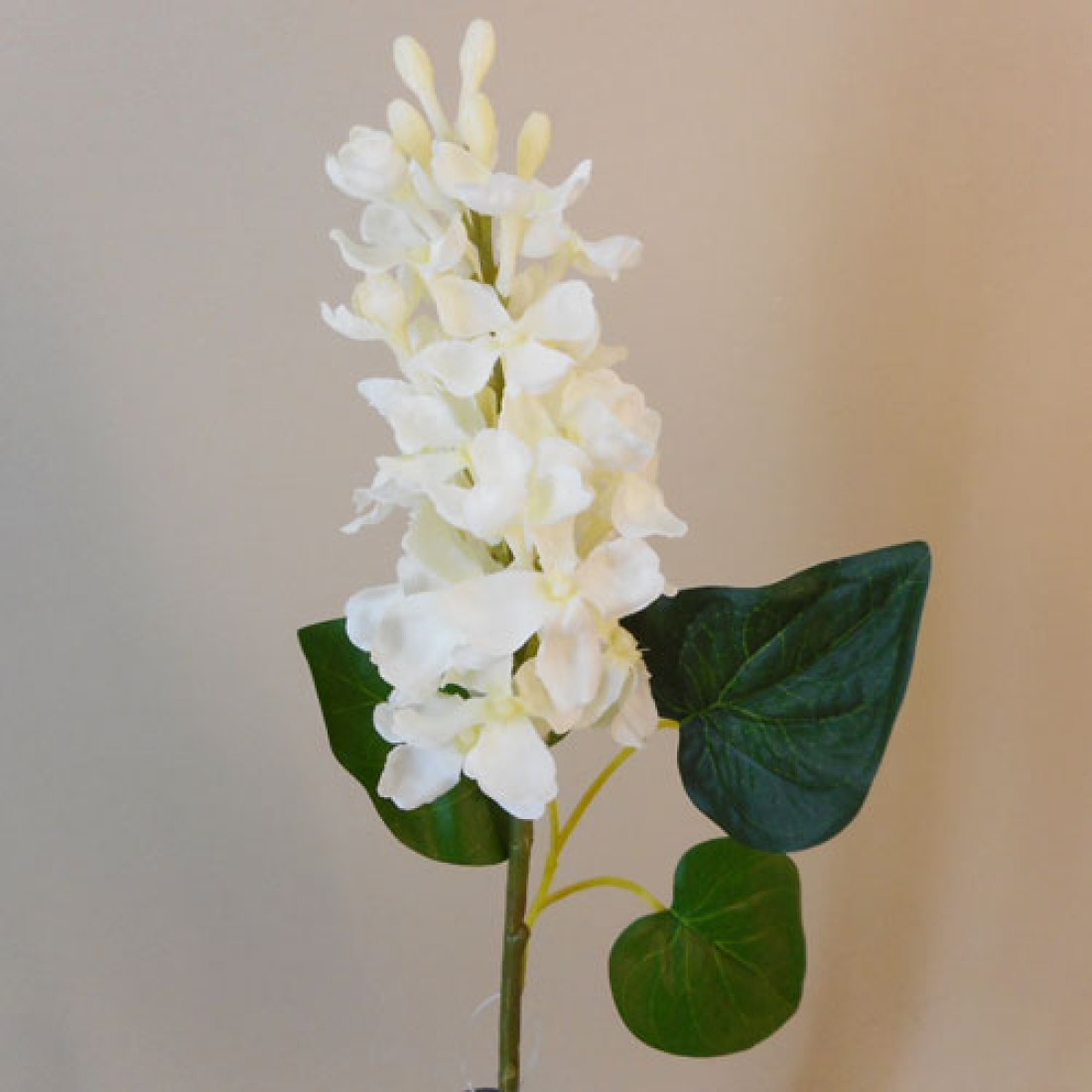 Short Stem Artificial Lilac Blossom Cream 44cm Artificial Flowers